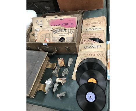 A NUMBER OF VINTAGE 7, 8 AND 10 INCH RECORDS 