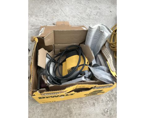 A DE WALT 110 VOLT ROUTER - MODEL DW615-LX AS NEW WITH BOX AND INSTRUCTION MANUAL - SOLD IN WORKING ORDER 