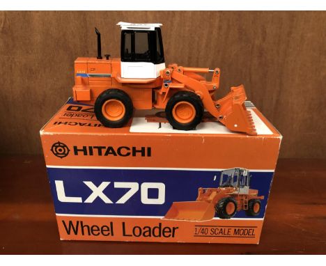 A HITACH LX70 WHEEL LOADER 1-40 SCALE MODEL BOXED AND IN MINT CONDITION 