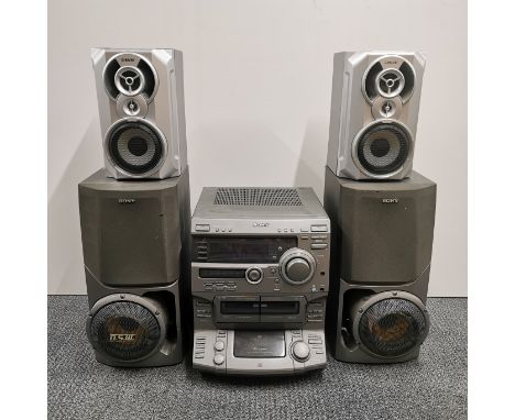 A Sony HCD-XB500 compact disk deck receiver (LBT-XB500) together with a pair of Sony SS-XB500 speakers and a pair of Sony SS-