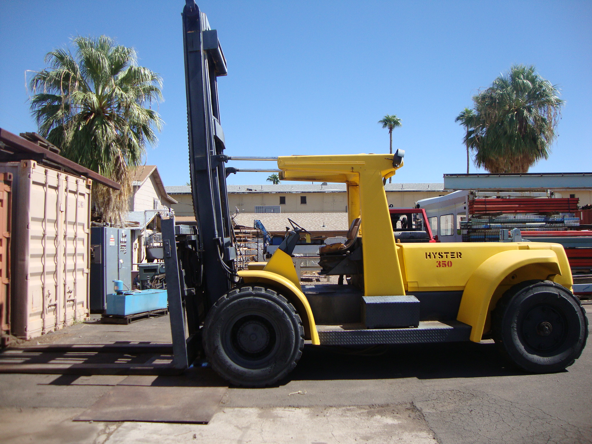 HYSTER FORKLIFT 350 DIESEL 33000# 8' FORKS