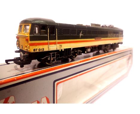 Lima Class 87 electric 87012 Coeur De Lion IC Livery, repaint. P&amp;P Group 1 (£14+VAT for the first lot and £1+VAT for subs