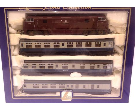 Lima 149966 set; class 42 Diesel D809 Champion maroon with three blue/grey coaches. P&amp;P Group 2 (£18+VAT for the first lo