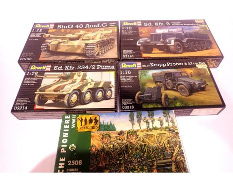 Five Revell 1:72 scale plastic kits, military vehicles and figures. P&amp;P Group 1 (£14+VAT for the first lot and £1+VAT for