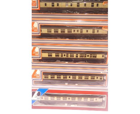Five Lima BR chocolate/cream coaches. P&amp;P Group 2 (£18+VAT for the first lot and £3+VAT for subsequent lots) 