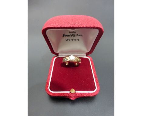 Brillant - Solitärring, Bandring mit Brillant 0,97ct., Gelbgold 585, Reinheit vs1, FarbeGetönt (P-R) - very light yellow, RG 