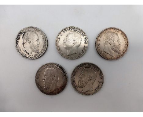 Kaiserreich, Baden, 5 Mark 1876 (Jaeger 27) und 5 Mark 1901 (J29), 5 Mark 1908 (J40),Württemberg, 5 Mark 1898 und 1903 (J176)
