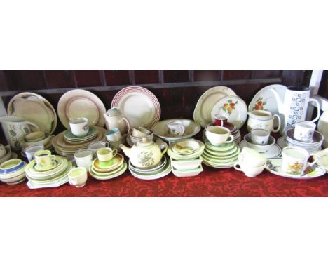 An extensive collection of Susie Cooper dinner, tea and coffee wares of various design including Dresden Sprays, Sweet Pea, e