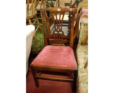 A George III elm Chippendale style splatback single dining chair