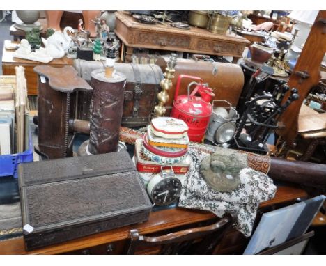 A VINTAGE SEWING MACHINE, table lamps, a carved Moorish writing slope and sundries