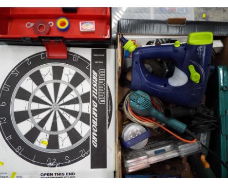 A good lot to include a Curver toolbox complete with various tools, an electric jigsaw, electric power sander, hand plane and