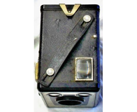 Vintage Box Brownie camera Six-20 Model D, made by Kodak. Used condition.