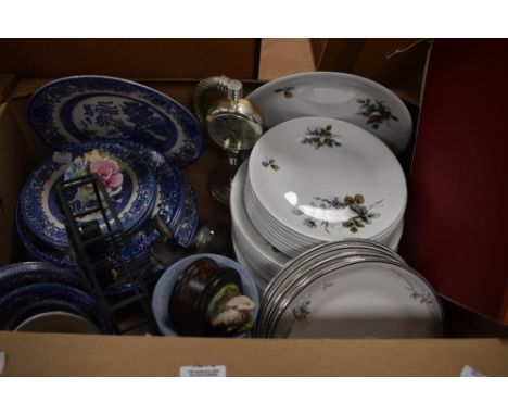 A blue and white Willow Tree pattern dinner service (28 pieces approx), a Meakin part service having muted tone decoration (2