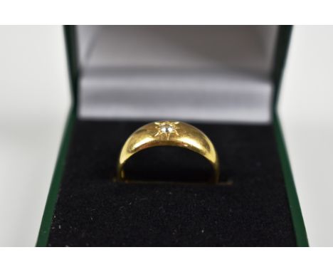 A Victorian 18ct gold and diamond gypsy set ring 
