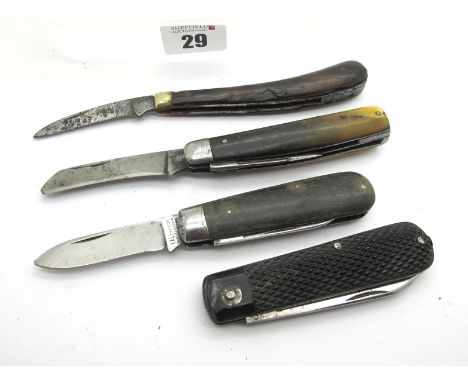 Lewis Barnascone Sheffield, two blade, polished horn pruner, 9cm; unreadable name pruner, 10.5cm; I.XL George Wostenholme, tw