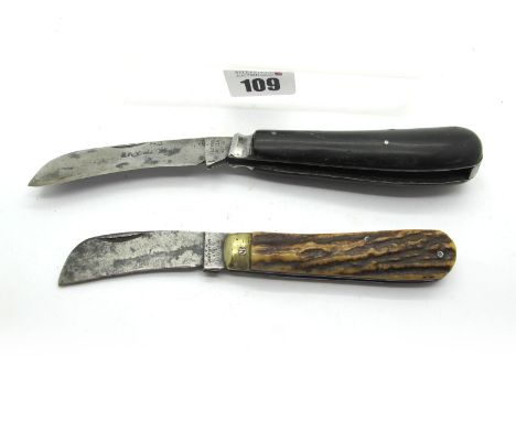 Saynor, Crookes, Rydel Pruning Knife, 11cm; Joseph Elliot and Sons, stag scales, brass bolster, 9cm. (2)