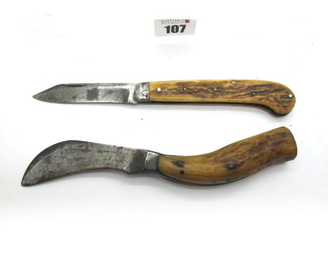 Joseph Rodgers, single blade, stag scales, pistol grip, 11.5cm; fixed blade pruning knife, stag scales, 18cm. (2)