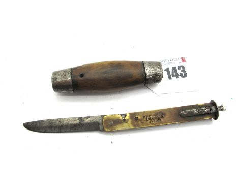 Barrel Knife; R. Holmberg, Estilstuna, Sweden, with single blade, steel bolsters, wooden grip, 8cm.
