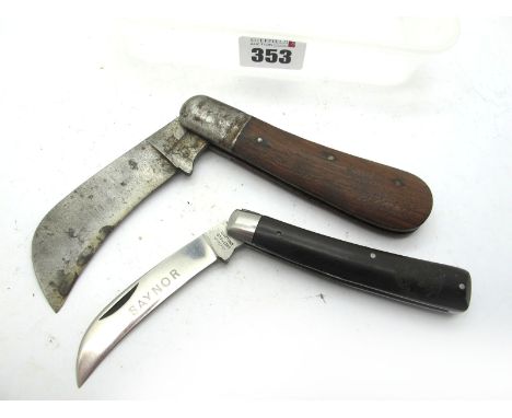 Saynor Pruning Knife, 9.5cm closed, Eye Witness pruner with wooden scales and steel bolster, 10.5cm closed. (2)