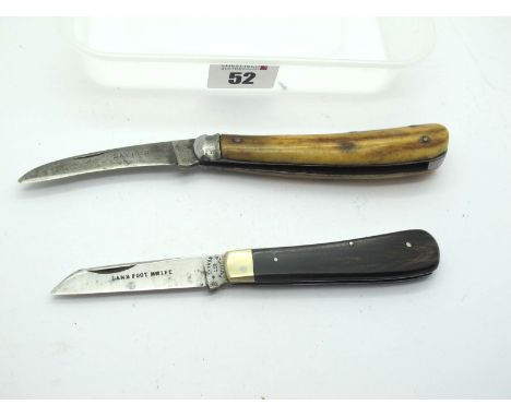 Saynor, Cook and Rydal Pruner, (worn) stag scales, 11cm; Saynor Ltd Sheffield, lambsfoot scales, n/s bolster, 9cm. (2)