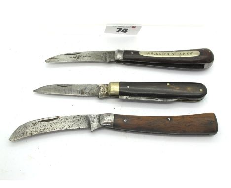 Saynor Pruning Knife, wooden scales, 10cm; G. Butler, two blade, horn scales, n/s bolster, 8.5cm; Johnson Western Works Sheff