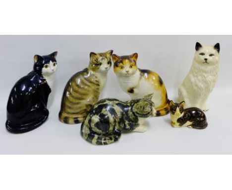 Quantity of ceramic cat figures (a lot) 