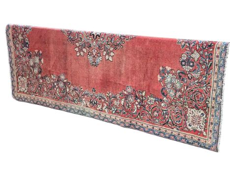 Early 20th Century hand knotted Persian Mahal carpet 3.08 by 2.00.