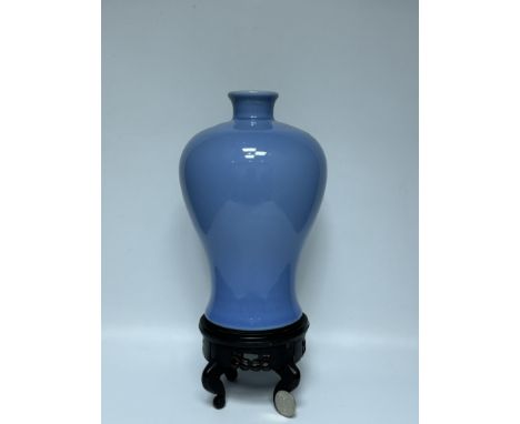 Size:(Height 17.5CM, Mouth D3.5CM) Condition:(Good Condition, No Hairlines, No Cracks, No Repairment Checked by UV&amp;Strong