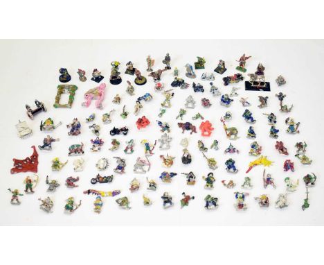 Collection of vintage Warhammer and other miniature metal figures to include; Lord of the Rings, Dwarves, Orcs, Space Marines