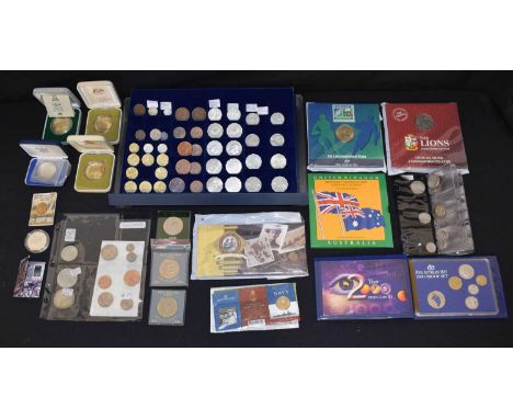 Collection of Australia and New Zealand coins and medallions to include Royal Australian Mint proof year set 2000, Australian