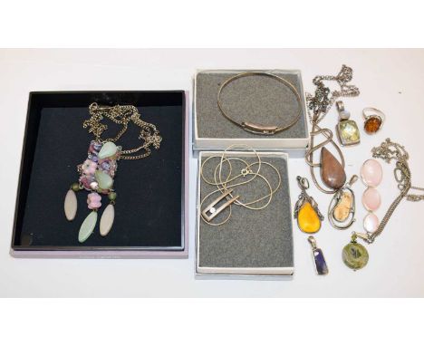 Assorted silver jewellery including Polish amber silver pendant and ring, size Q, both with 'ZW' sponsor's mark and W925, tog
