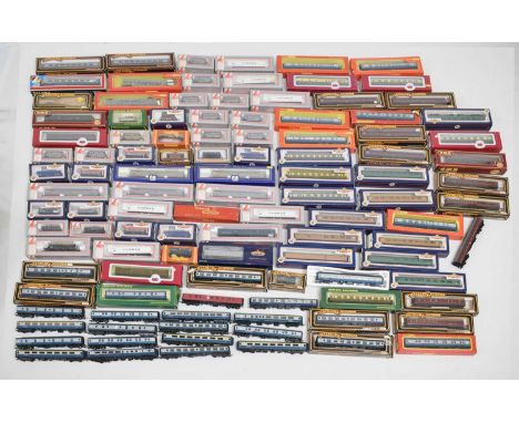 Large quantity of 00 gauge railway trainset carriages and rolling stock to include; Mainline Railways, Airfix GMR, Bachmann, 
