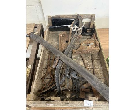 Mixed lot of various iron bygones, shelf brackets etc