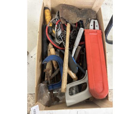 Mixed lot of shed clearance items to include chainsaw chains, G clamps, axes, hammers etc