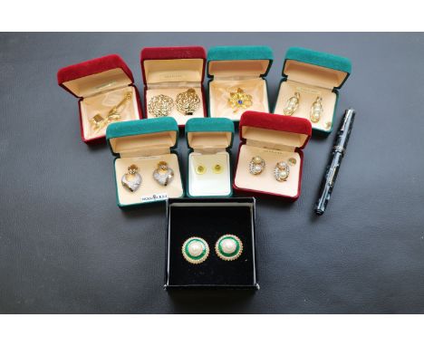 Wyvern perfect pen No. 81 with 14ct gold nib and a small collection of vintage costume jewellery to include brooches and earr