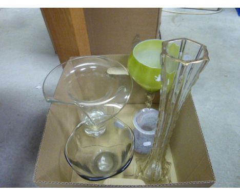 Five pieces of vintage Art glass