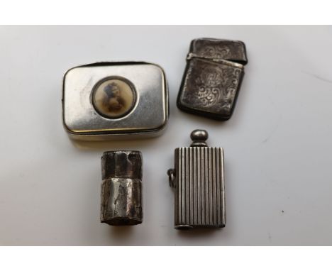 Silver vesta case, makers marked indistinct, Birmingham, white metal vesta case with central circular portrait of a lady, sil