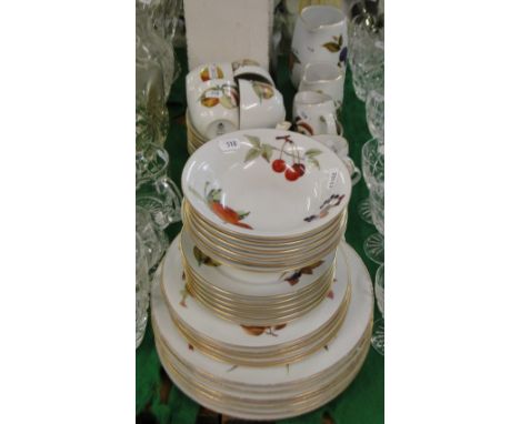 Royal Worcester "Evesham" pattern tea and dinnerware.