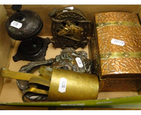 Copper and brass box, a mask door knocker, desk bell, etc.