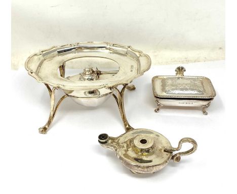 A GEORGE V SILVER DISH WARMER STAND, GOLDSMITHS & SILVERSMITHS CO. LTD., LONDON, 1911 the shaped oval stand with applied scro