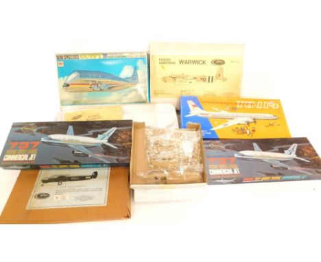 Various Otaki and other aeroplane models, to include 1:72 scale aeroplane models, etc, Boeing 737 short range, Aurora, etc., 