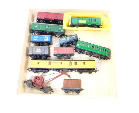 Kit built Lima and Hornby OO rolling stock, to include Theakstone's Brewers wagon, CCT wagon, fruit wagon, crane no R127, etc
