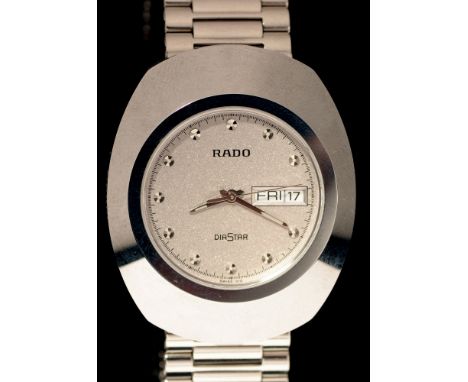 Rado Diastar: a gentleman's stainless steel quartz day/date wristwatch, model no 114.0391.3, the oval silver coloured dial an