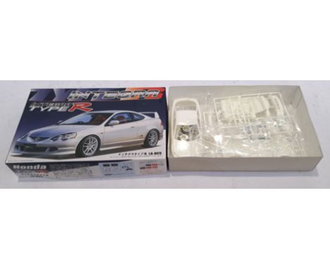 Fujimi, 1:24 Scale Honda Integra DC5 Type R Model Kit. Although unchecked for completeness condition appears generally Good t