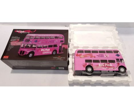 Sun Star, a boxed 1:24 Scale Routemaster 2916 : RM686-WLT686 "BIG Pink Sightseeing" 2916. Although unchecked for completeness