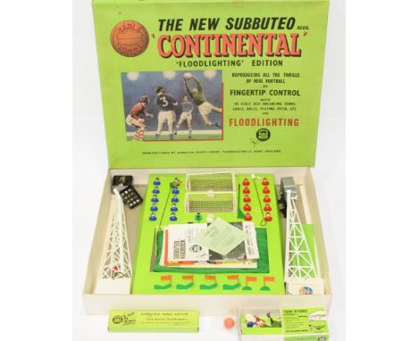 Subbuteo, Continental 'Floodlight Edition', contents of set appears complete but some players seem glued/repaired and uncheck
