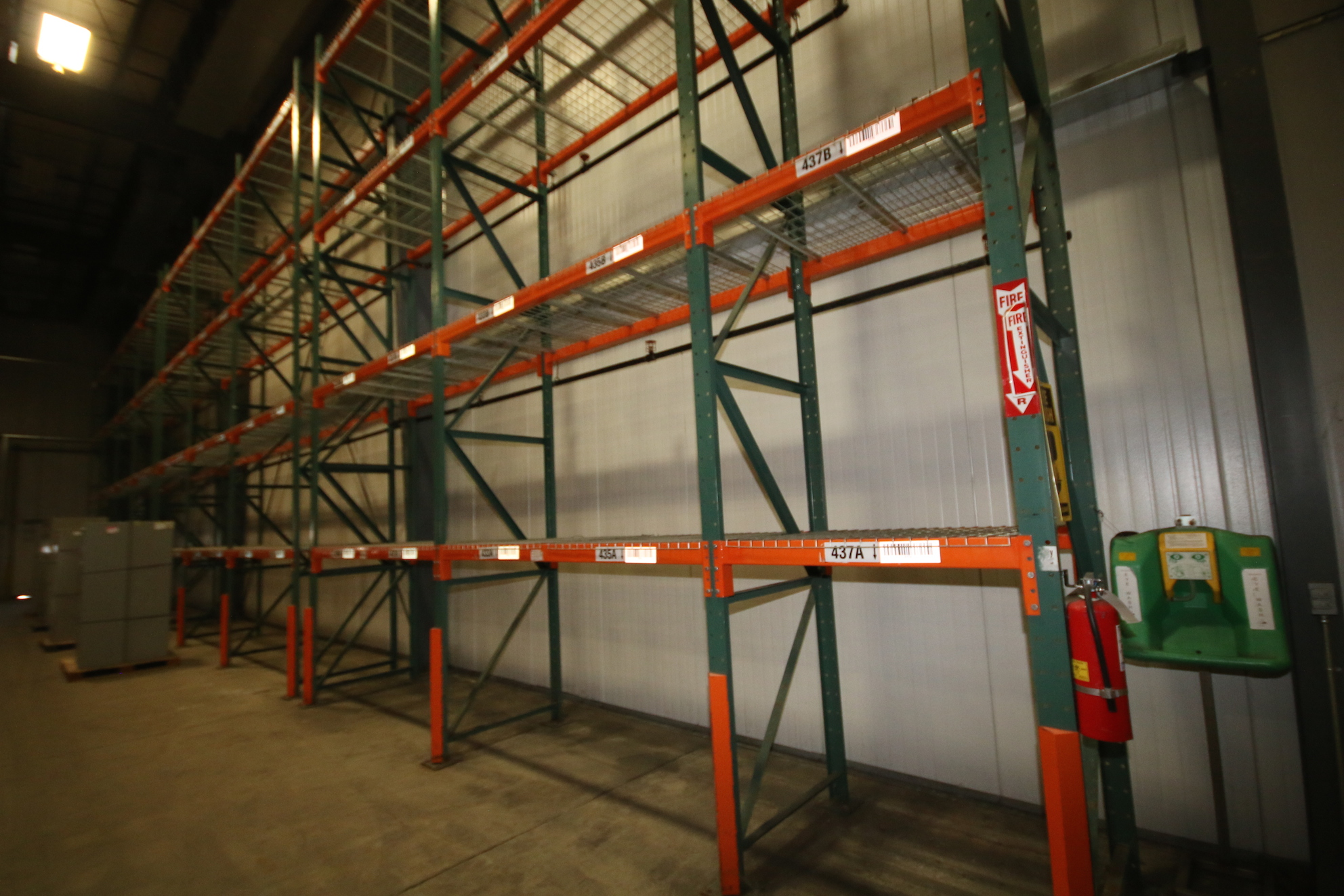 (54) Sect Pallet Racking, Bolt Type , 4" W Uprights, 8 ft L, Aprox 24