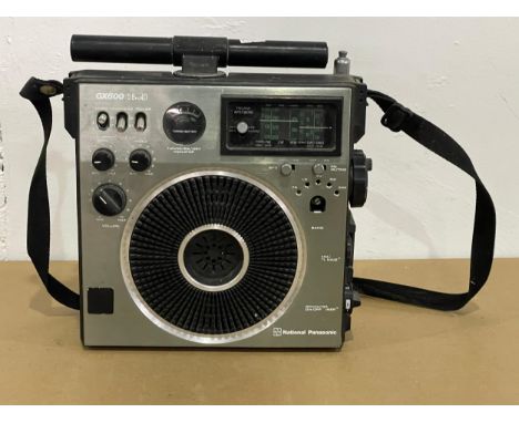 A vintage National Panasonic GX600 5 Band radio. 