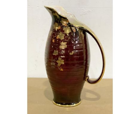 A vintage Crown Devon Fieldings ‘Rouge Roy’ lustre jug. 27.5cm 