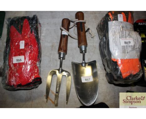 A hand digging fork and spade (14)